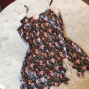 VS Satin Slip Black & Floral Pattern